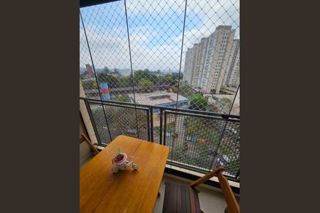 Apartamento à venda com 67m², 3 quartos e 1 vaga Apartamento à venda com 67m², 3 quartos e 1 vagaVaranda