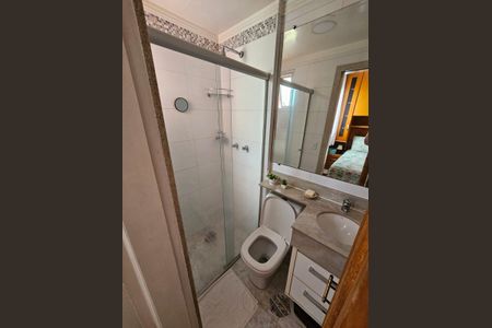 Banheiro de apartamento à venda com 3 quartos, 67m² em Jardim Santa Emilia, São Paulo