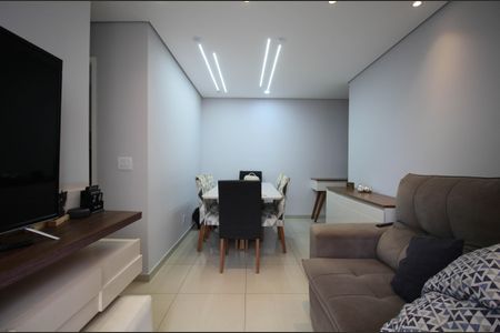 Apartamento à venda com 52m², 2 quartos e 1 vagaSala