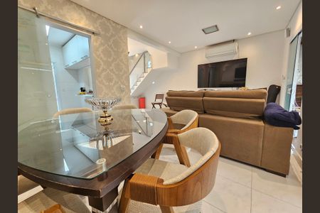 Sala de casa de condomínio para alugar com 3 quartos, 150m² em Alto da Boa Vista, São Paulo