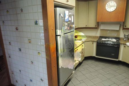 Casa à venda com 720m², 5 quartos e 9 vagas