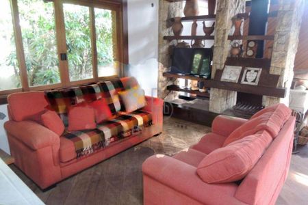 Casa à venda com 5 quartos, 720m² em Residencial Tres (Alphaville), Santana de Parnaíba