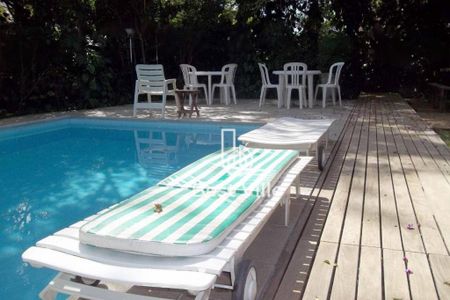 Casa à venda com 720m², 5 quartos e 9 vagas