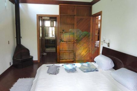 Casa à venda com 720m², 5 quartos e 9 vagas