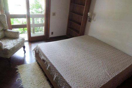 Casa à venda com 720m², 5 quartos e 9 vagas