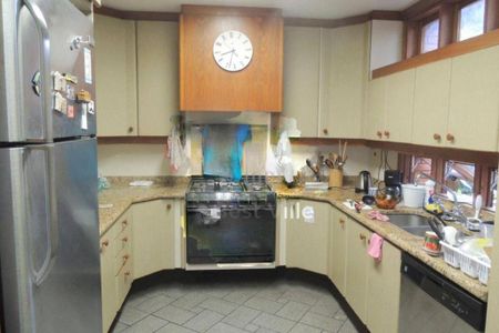 Casa à venda com 720m², 5 quartos e 9 vagas