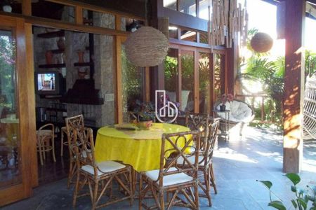 Casa à venda com 720m², 5 quartos e 9 vagas