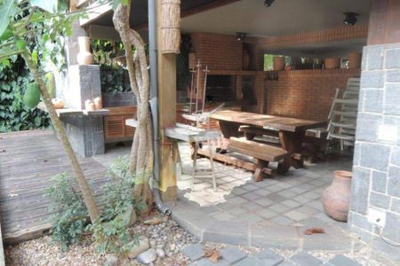 Casa à venda com 720m², 5 quartos e 9 vagas