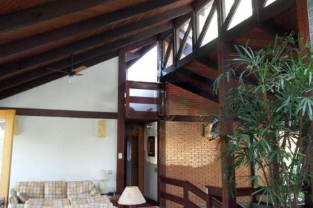 Casa à venda com 720m², 5 quartos e 9 vagas