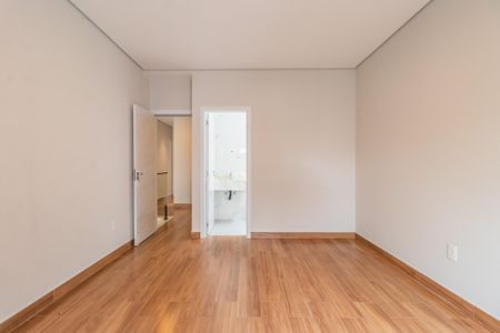 Casa à venda com 3 quartos, 142m² em Nova Aldeinha, Barueri
