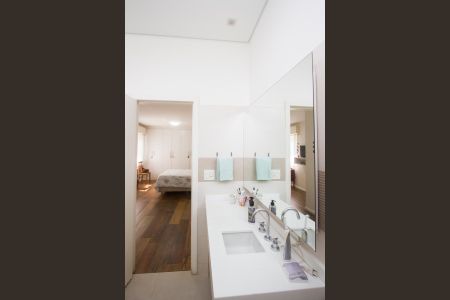 Casa para alugar com 1000m², 4 quartos e 5 vagasBanheiro da Suíte 2