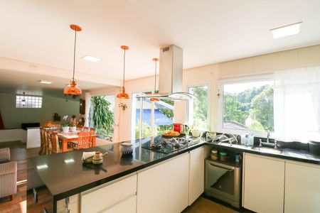 Casa para alugar com 1000m², 4 quartos e 5 vagasCozinha