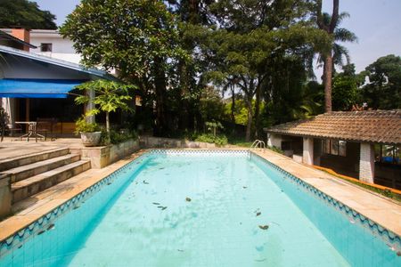 Casa para alugar com 1000m², 4 quartos e 5 vagasPiscina