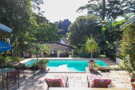 Casa para alugar com 1000m², 4 quartos e 5 vagasPiscina