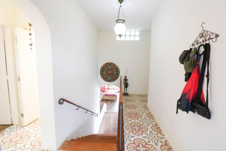 Casa para alugar com 1000m², 4 quartos e 5 vagasHall social