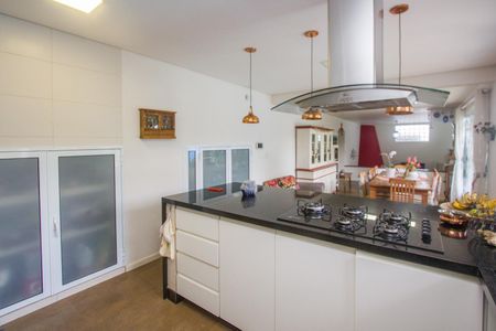 Casa para alugar com 1000m², 4 quartos e 5 vagasCozinha