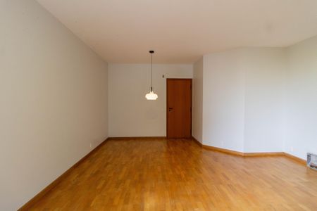 Apartamento à venda com 75m², 2 quartos e 2 vagasSala