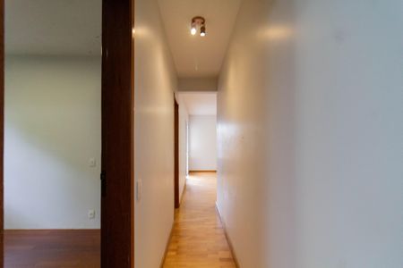Apartamento à venda com 75m², 2 quartos e 2 vagasBanheiro Corredor
