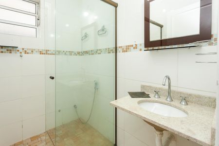 Casa para alugar com 200m², 3 quartos e 2 vagasBanheiro