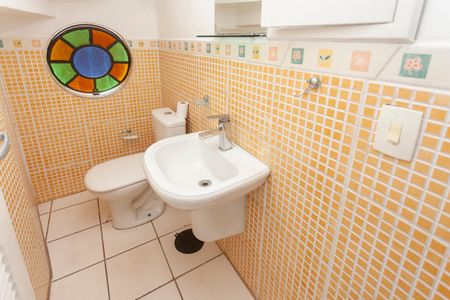 Casa para alugar com 200m², 3 quartos e 2 vagasLavabo