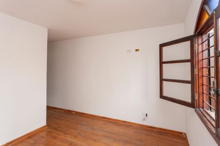 Casa para alugar com 200m², 3 quartos e 2 vagasQuarto Suíte