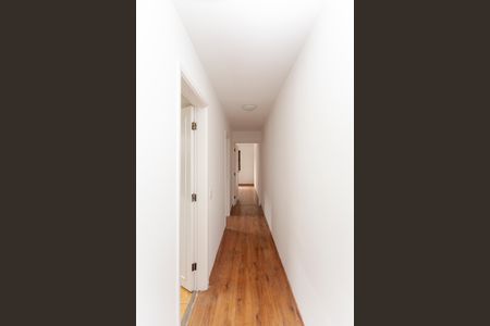 Casa para alugar com 200m², 3 quartos e 2 vagasCorredor dos Quartos