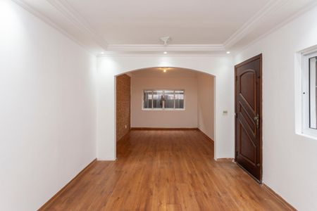 Casa para alugar com 200m², 3 quartos e 2 vagasSala