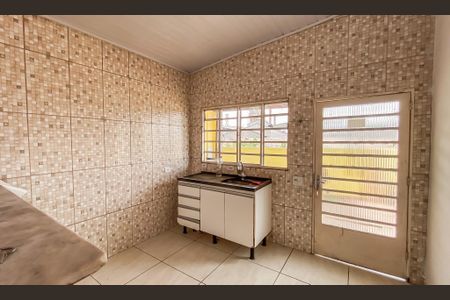 Casa à venda com 60m², 1 quarto e sem vaga