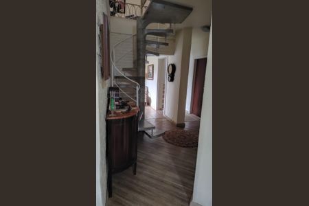 Casa para alugar com 4 quartos, 400m² em Granja Viana, Cotia