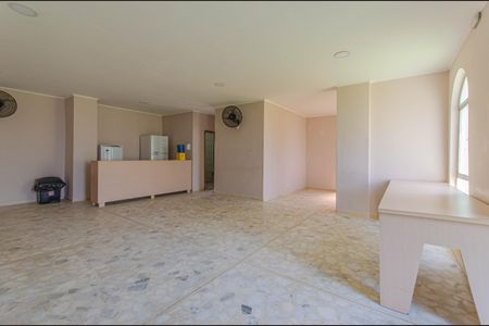 Apartamento para alugar com 46m², 2 quartos e 1 vaga Apartamento para alugar com 46m², 2 quartos e 1 vagaÁrea comum - Salão de festas