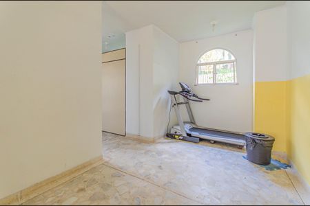 Apartamento para alugar com 46m², 2 quartos e 1 vaga Apartamento para alugar com 46m², 2 quartos e 1 vagaÁrea comum - Academia