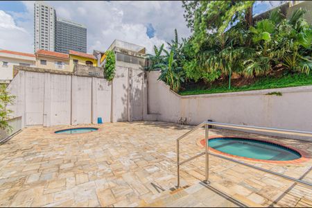 Apartamento para alugar com 46m², 2 quartos e 1 vaga Apartamento para alugar com 46m², 2 quartos e 1 vagaÁrea comum - Piscina