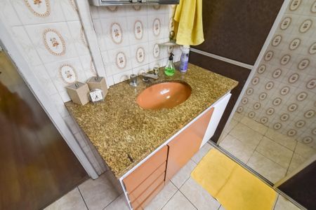 Casa à venda com 127m², 3 quartos e 1 vaga Casa à venda com 127m², 3 quartos e 1 vagaBanheiro