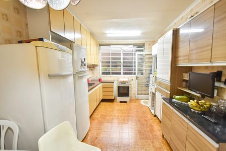 Casa à venda com 127m², 3 quartos e 1 vaga Casa à venda com 127m², 3 quartos e 1 vagaCozinha