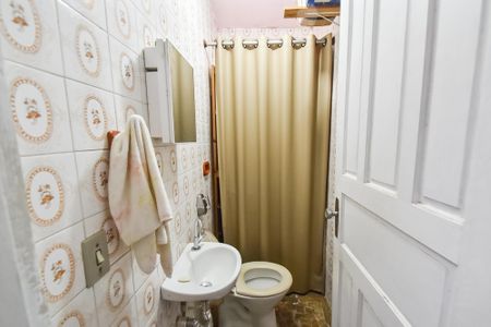 Casa à venda com 127m², 3 quartos e 1 vaga Casa à venda com 127m², 3 quartos e 1 vagaBanheiro de serviço