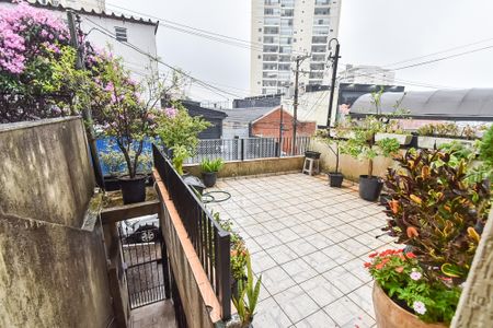 Casa à venda com 127m², 3 quartos e 1 vaga Casa à venda com 127m², 3 quartos e 1 vagaVaranda