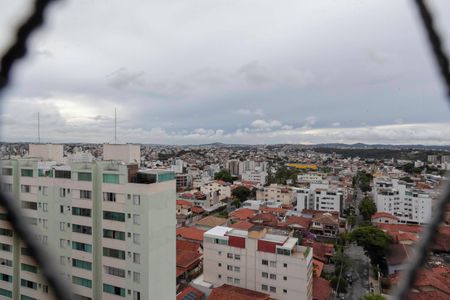 Apartamento à venda com 70m², 3 quartos e 2 vagas Apartamento à venda com 70m², 3 quartos e 2 vagasQuarto 1 - Vista