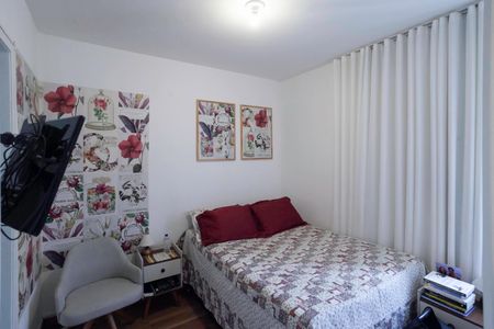 Apartamento à venda com 70m², 3 quartos e 2 vagas Apartamento à venda com 70m², 3 quartos e 2 vagasSuíte