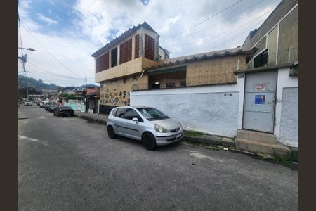 Casa para alugar com 85m², 2 quartos e 1 vaga Casa para alugar com 85m², 2 quartos e 1 vagaFachada