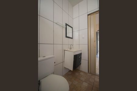 Casa para alugar com 85m², 2 quartos e 1 vaga Casa para alugar com 85m², 2 quartos e 1 vagaBanheiro