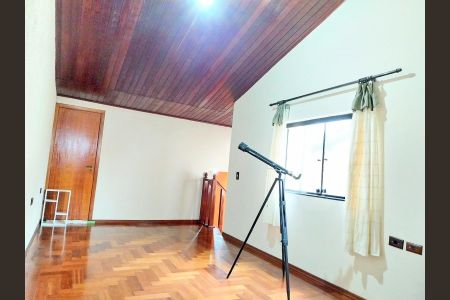 Casa à venda com 4 quartos, 193m² em Jardim Las Vegas, São Bernardo do Campo