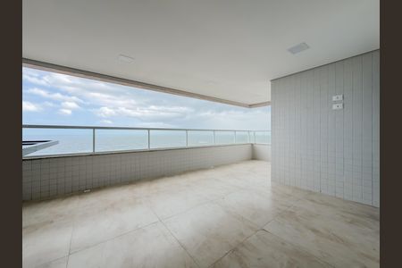 Apartamento para alugar com 3 quartos, 116m² em Vilamar, Praia Grande
