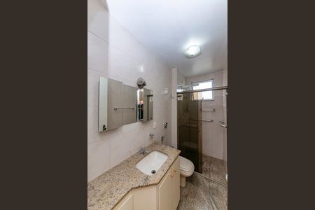 Apartamento à venda com 102m², 3 quartos e 2 vagas Apartamento à venda com 102m², 3 quartos e 2 vagasBanheiro da Suíte