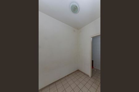 Apartamento à venda com 102m², 3 quartos e 2 vagas Apartamento à venda com 102m², 3 quartos e 2 vagasQuarto de Serviço