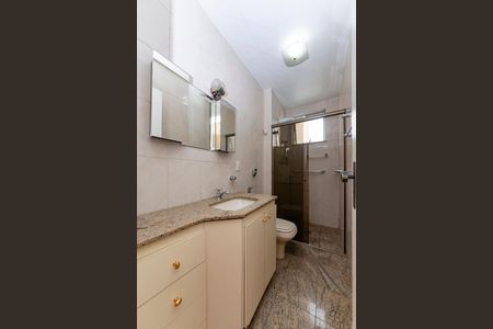 Apartamento à venda com 102m², 3 quartos e 2 vagas Apartamento à venda com 102m², 3 quartos e 2 vagasBanheiro da Suíte