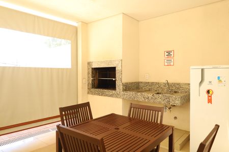 Apartamento para alugar com 33m², 2 quartos e sem vagaÁrea comum - Churrasqueira