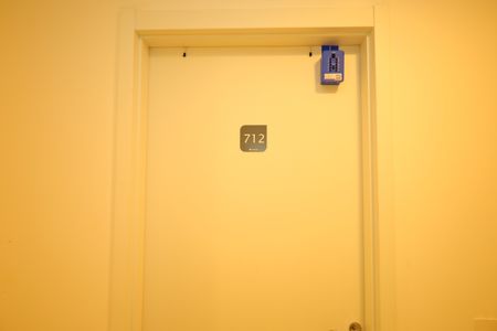 Apartamento para alugar com 33m², 2 quartos e sem vagaÁrea comum - Saguão do andar - Lockbox instalada na porta do imóvel