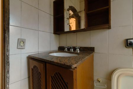 Casa para alugar com 158m², 5 quartos e 1 vaga Casa para alugar com 158m², 5 quartos e 1 vagaBanheiro