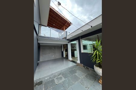 Casa para alugar com 300m², 4 quartos e 3 vagasÁrea externa