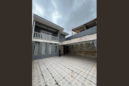 Casa para alugar com 300m², 4 quartos e 3 vagasÁrea externa